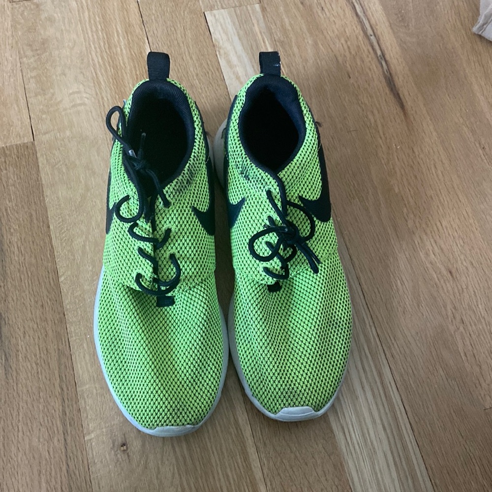 Nike shoes